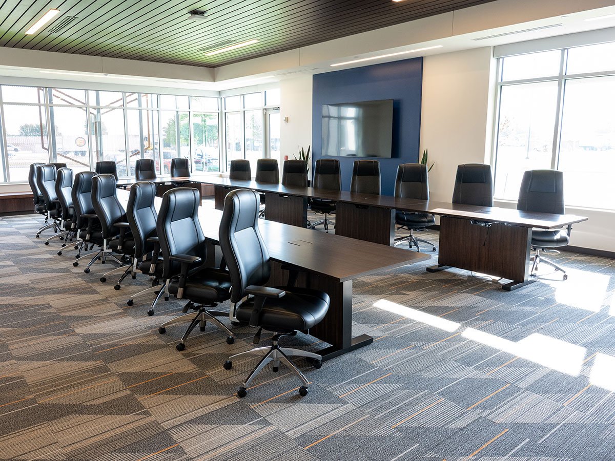 Diamond-Plastics_BoardRoom_1_rfw