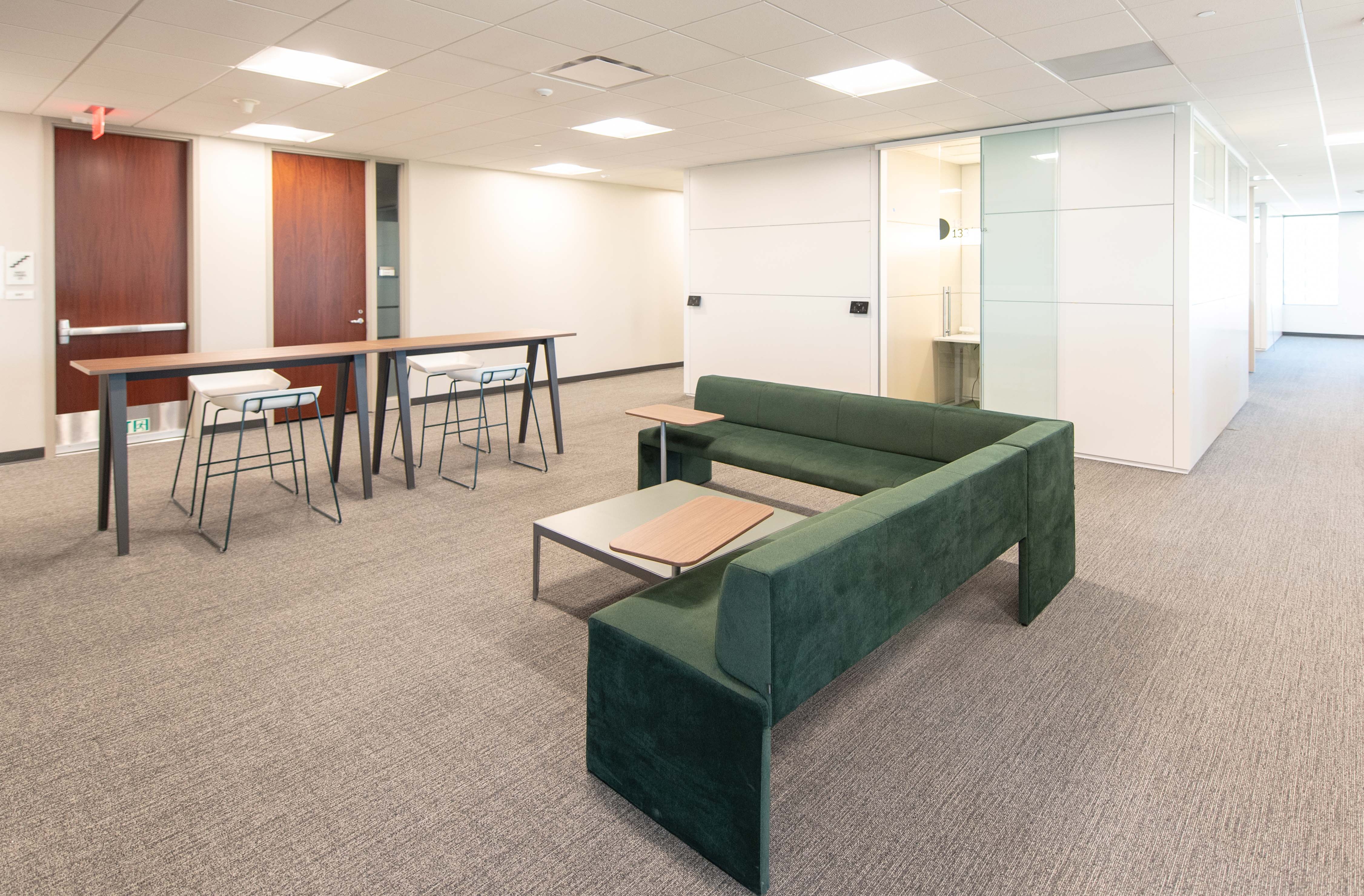 First National Bank of Omaha Sheppard's Business Interiors